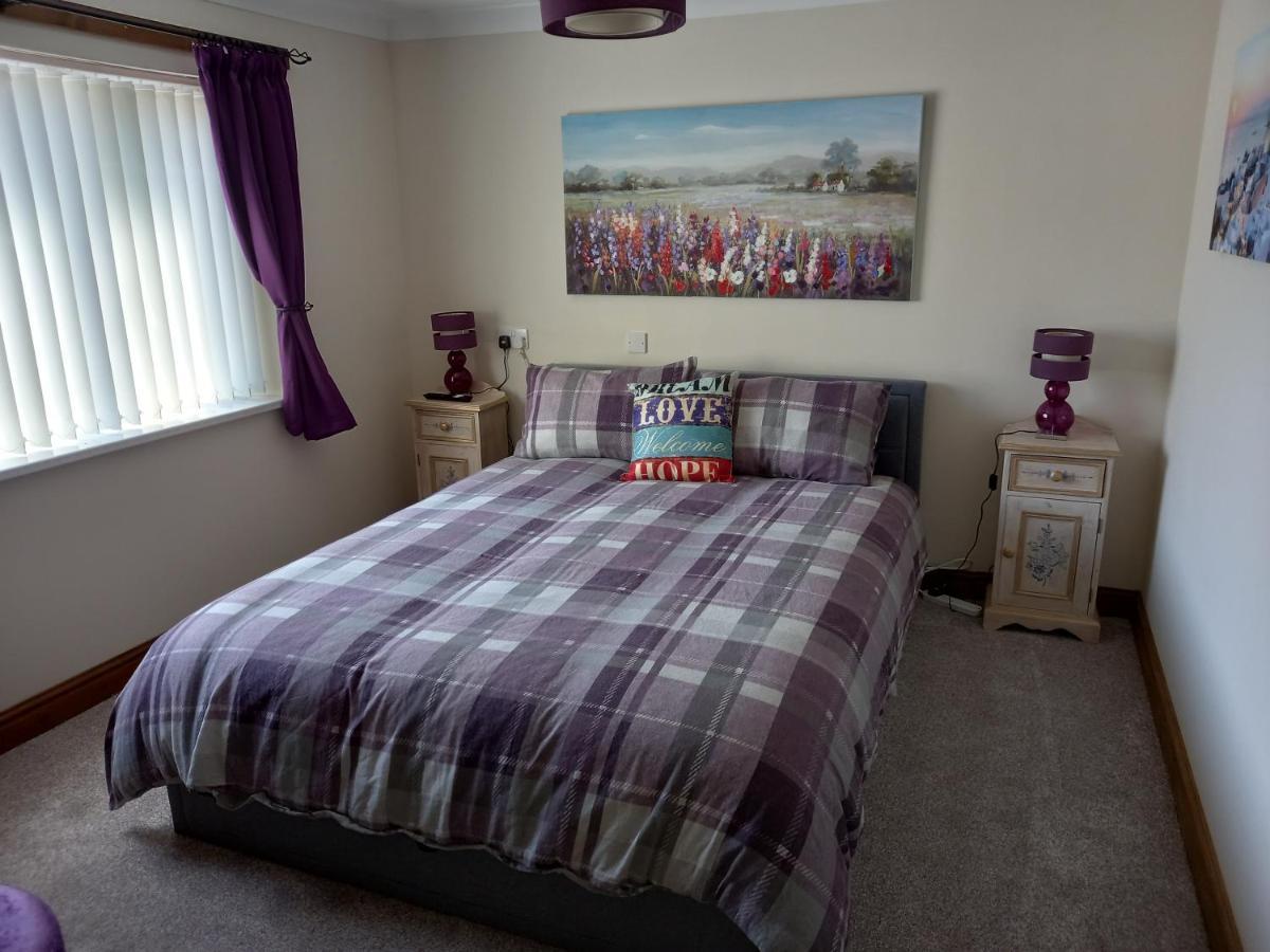 Pet Friendly Beautiful Detached Cottage Close To Spurn Point, Easington And Withersea Кингстън ъпон Хъл Екстериор снимка