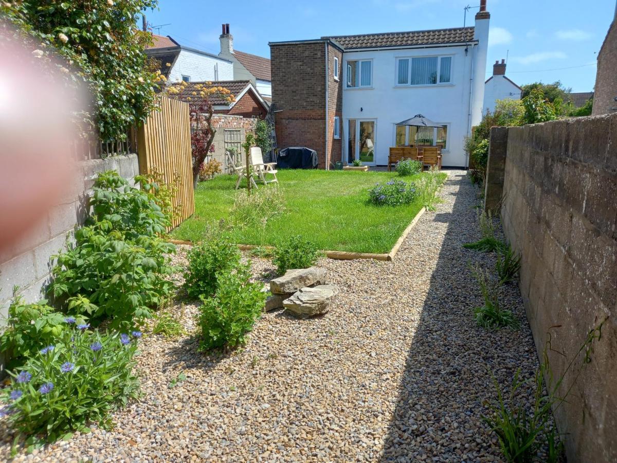 Pet Friendly Beautiful Detached Cottage Close To Spurn Point, Easington And Withersea Кингстън ъпон Хъл Екстериор снимка