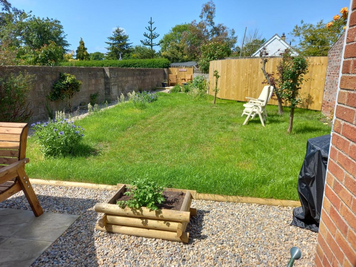 Pet Friendly Beautiful Detached Cottage Close To Spurn Point, Easington And Withersea Кингстън ъпон Хъл Екстериор снимка